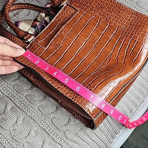 Dana Buchman Purse - Picture 12 of 16